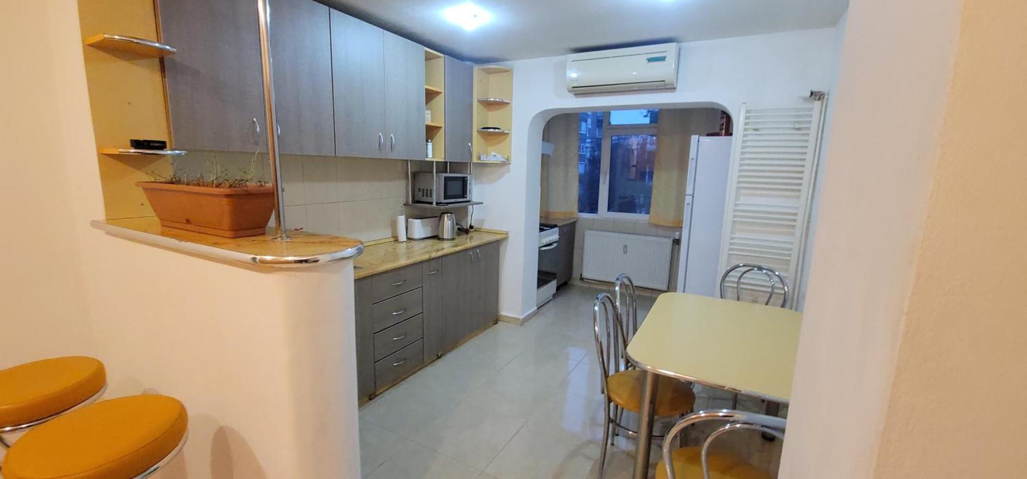 Alia Appartement Oradea Buitenkant foto