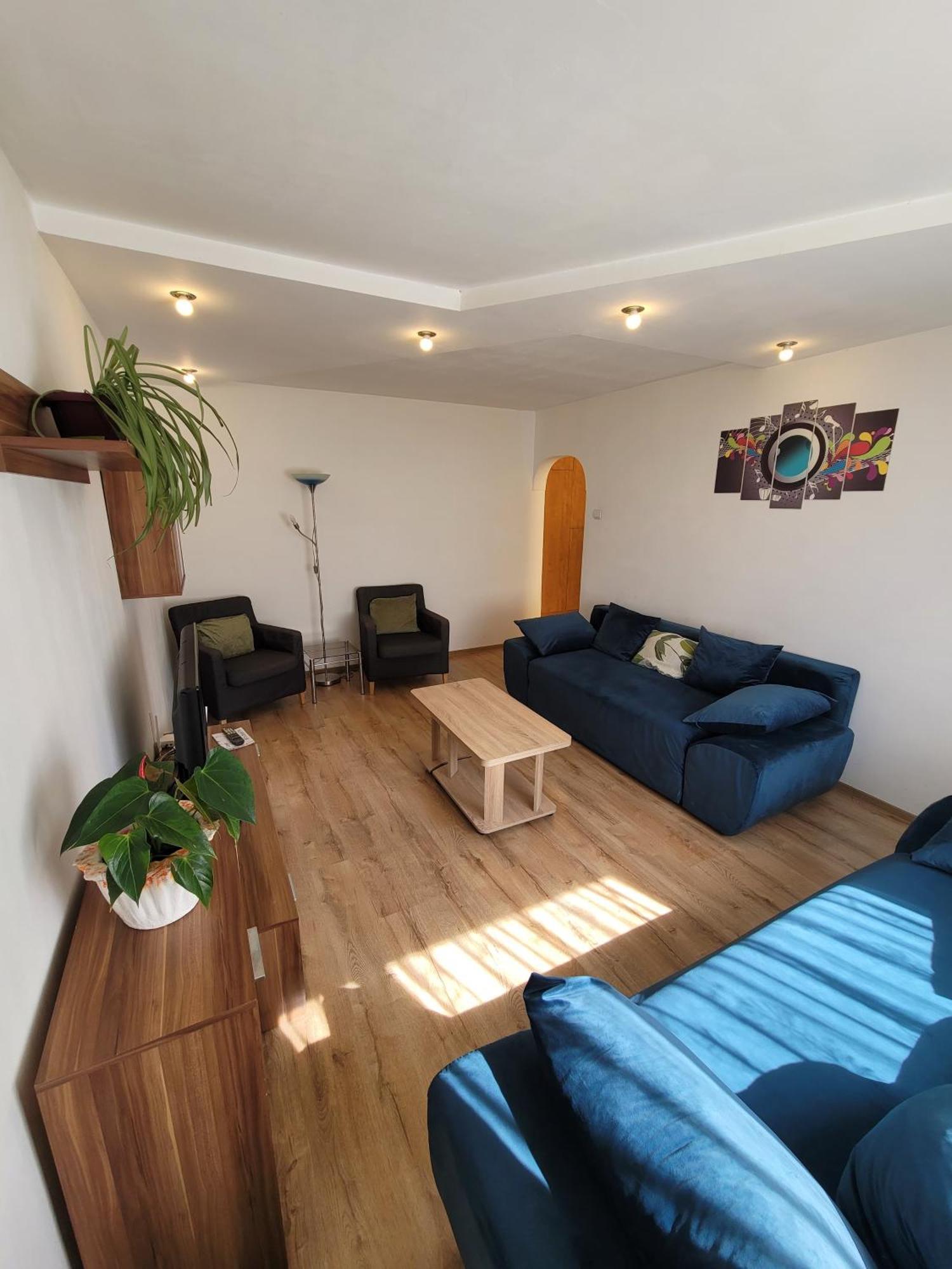 Alia Appartement Oradea Buitenkant foto